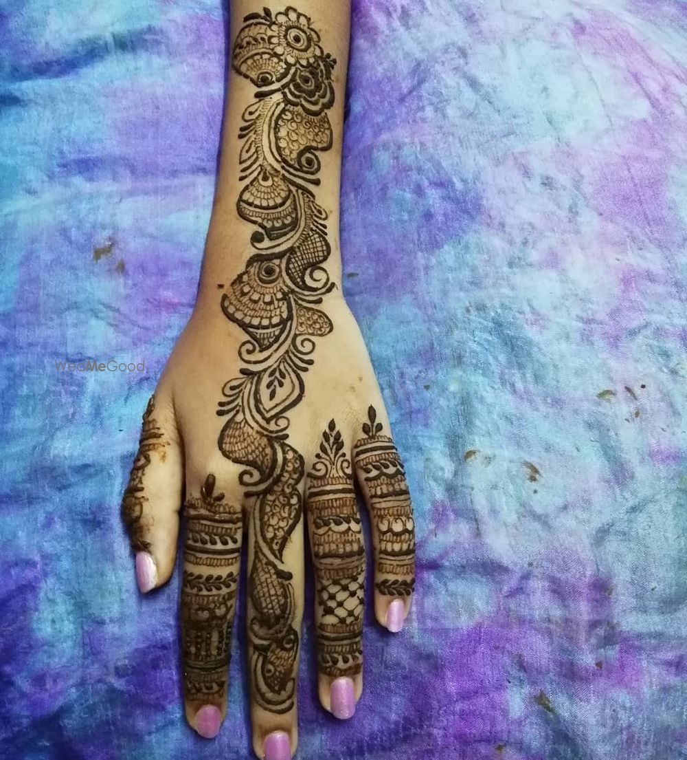Photo By Design and Makeovers - Mehendi Artist