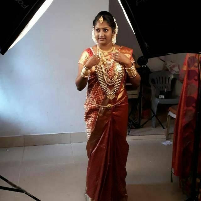 Photo By EASA Beauty Parlour - Bridal Makeup Artists