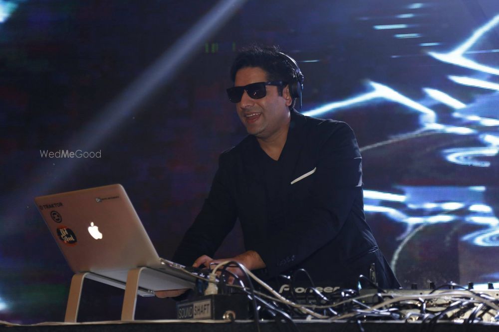 Photo From Pavneet & Jasmeet's Cocktail - By Dj Ajay Nautiyal