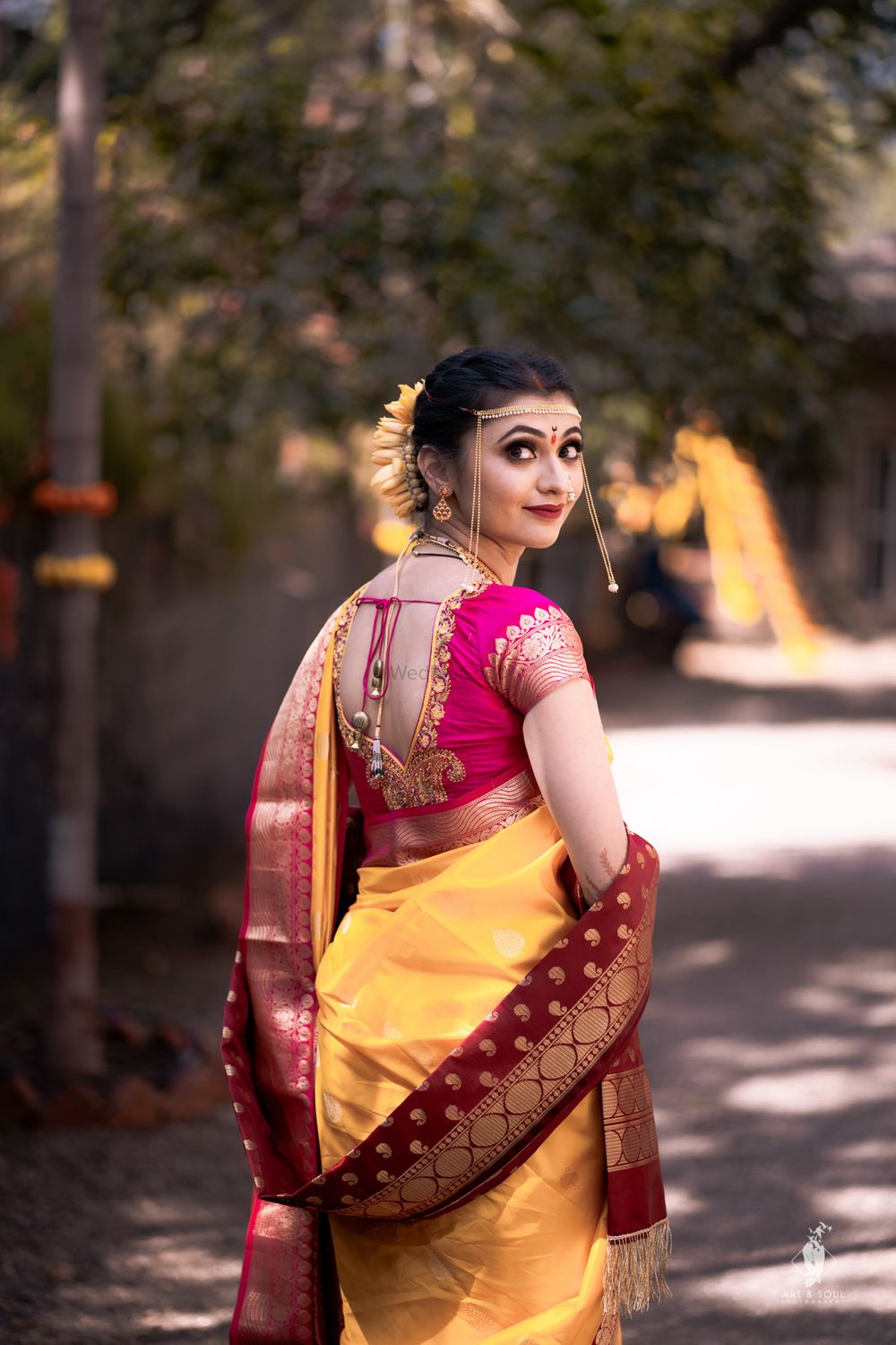 Photo of Maharashtrian bride in vivid hues