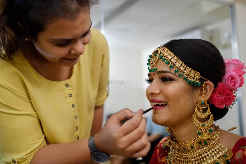 Photo From Gujarati/ Marwadi Bride - By Magical Makeovers by Divvya