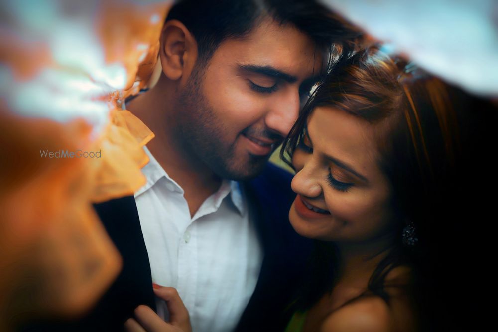 Photo From Shreya & Ishan - Prewed Collection - By Monojit Bhattacharya