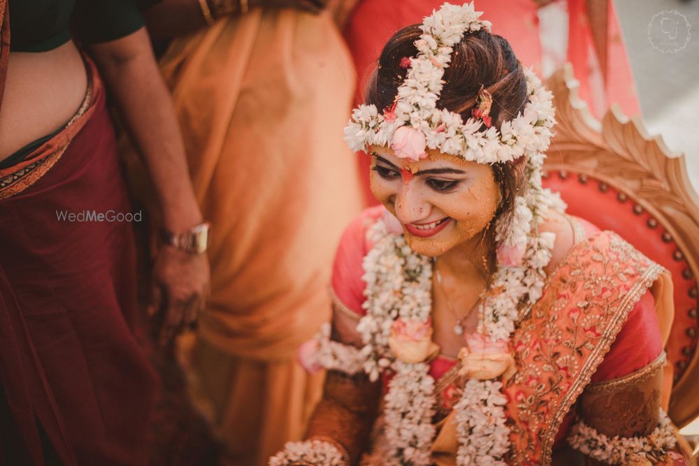 Photo From Hues of Prachi's Haldi - By Dhiraj Jangid Photography