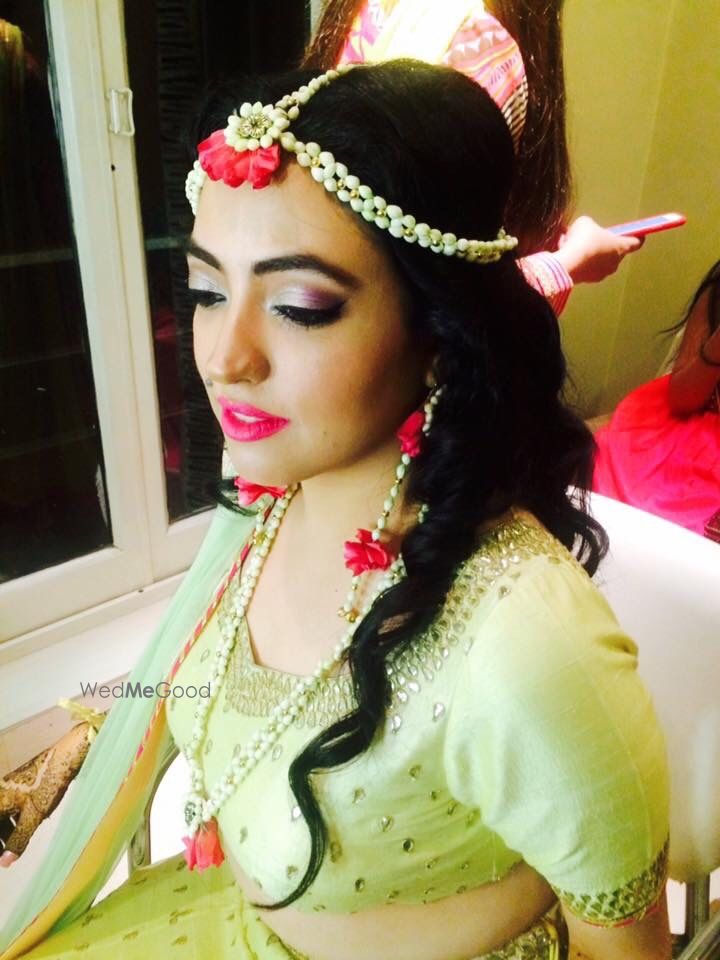 Photo From Swati's  Cocktail/Mahendi - By Astha Khanna - Makeup Artist