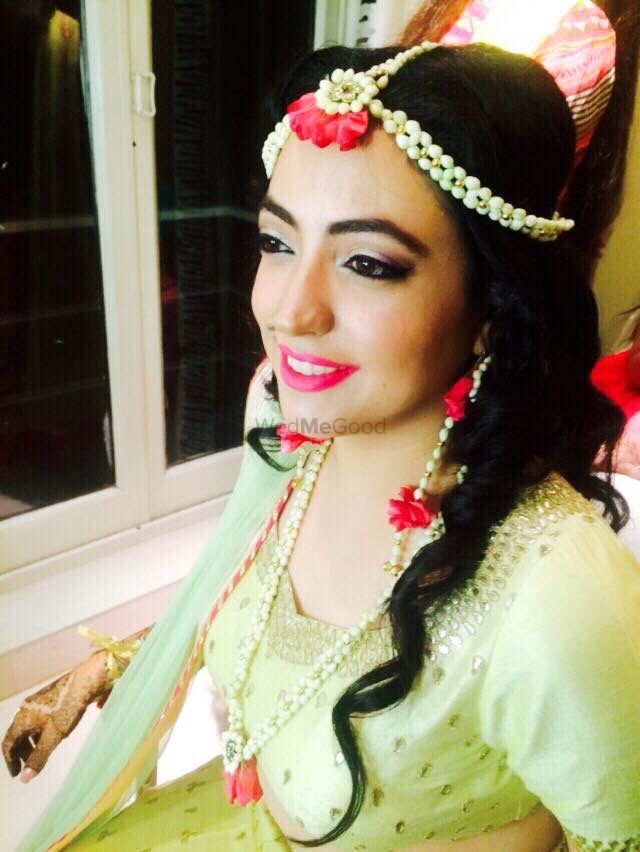 Photo From Swati's  Cocktail/Mahendi - By Astha Khanna - Makeup Artist