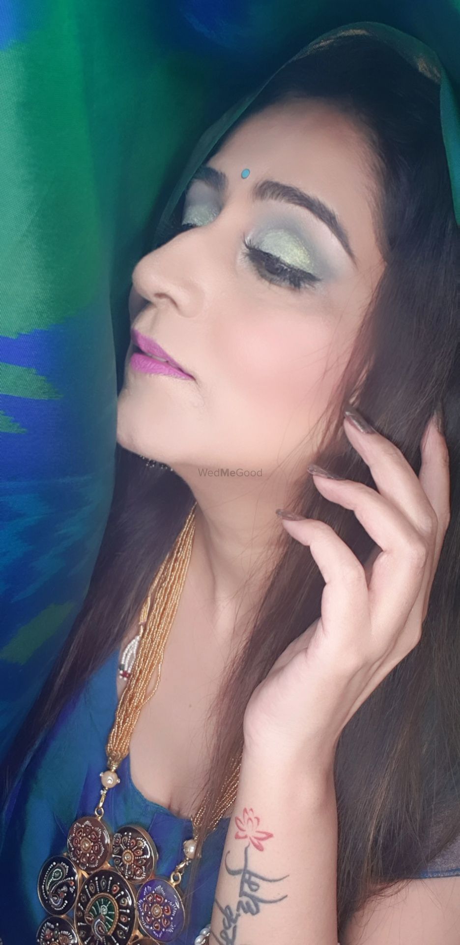 Photo From CUT CREASE HOLOGRAPHIC EYES LOOK - By Makeup Your Mood