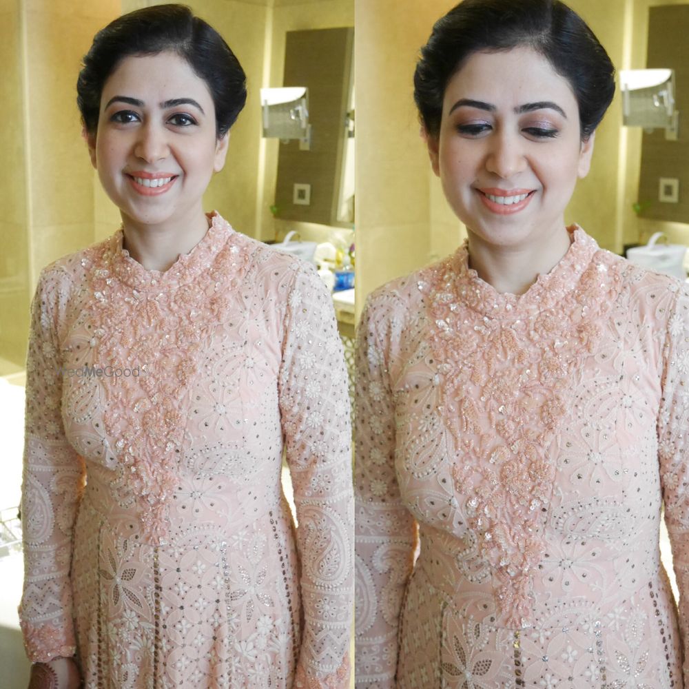 Photo From mothers of bride makeup look - By Mumbaimakeupartist by Kisha