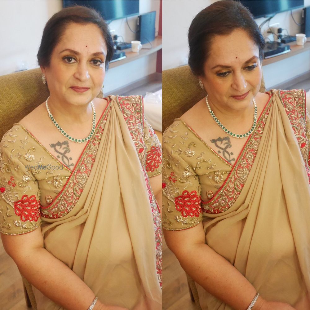 Photo From mothers of bride makeup look - By Mumbaimakeupartist by Kisha