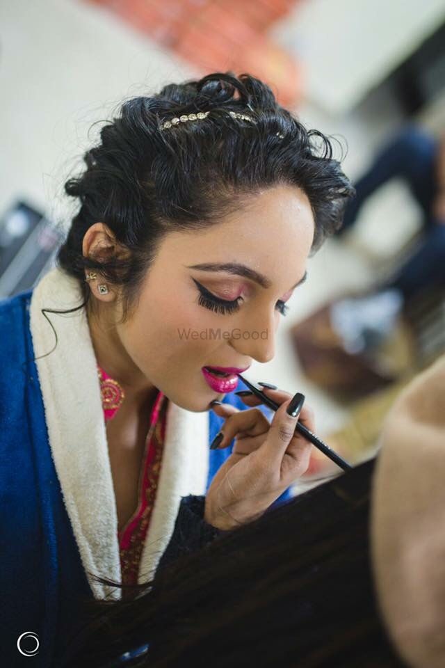 Photo From Engagement makeup - By Makeover by Pout N Puff