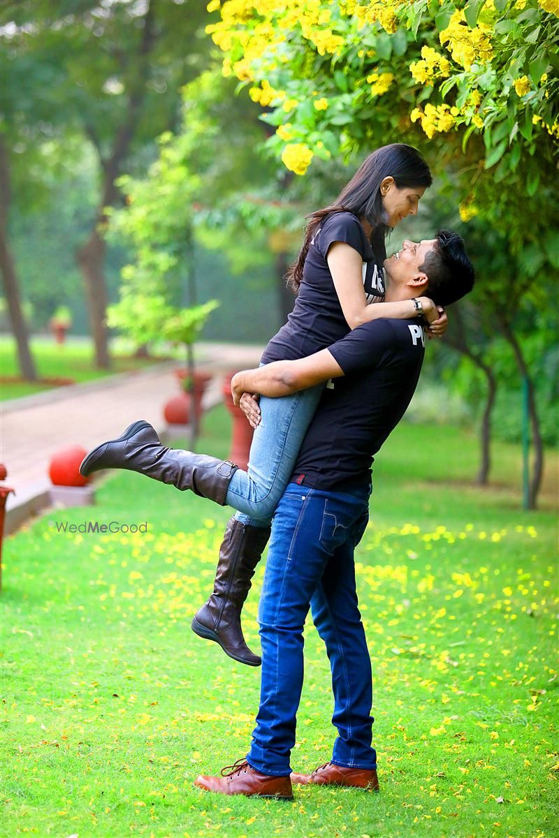 Photo From Destination Pre-Wedding - By Vivekk Vikas Photography 