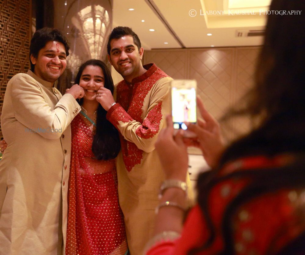 Photo From Nayomi & Rajiv Engagement - By Labony Kaushal Photography