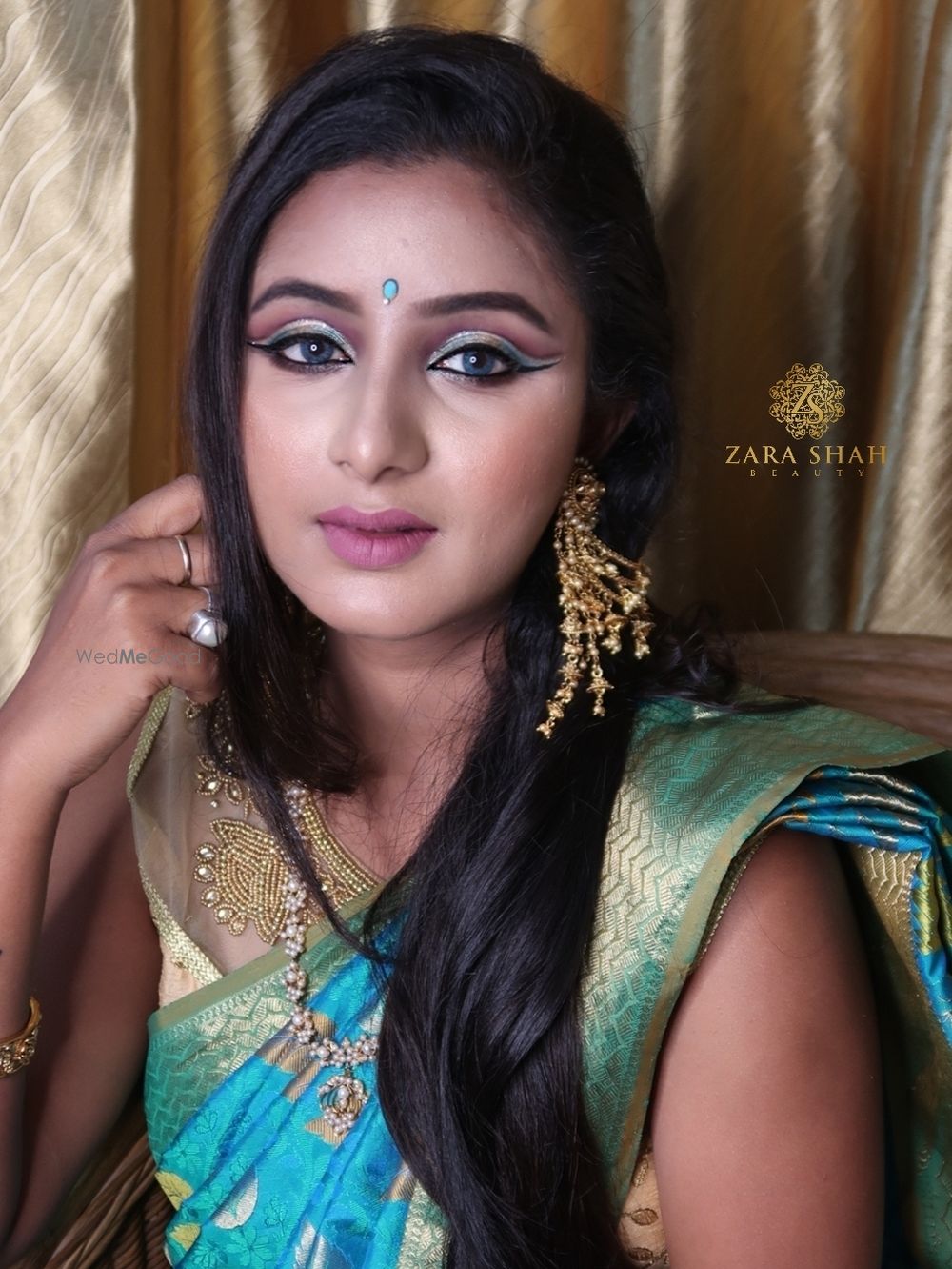 Photo From Sharp Sky blue & gold eyes - By Zara Shah Beauty