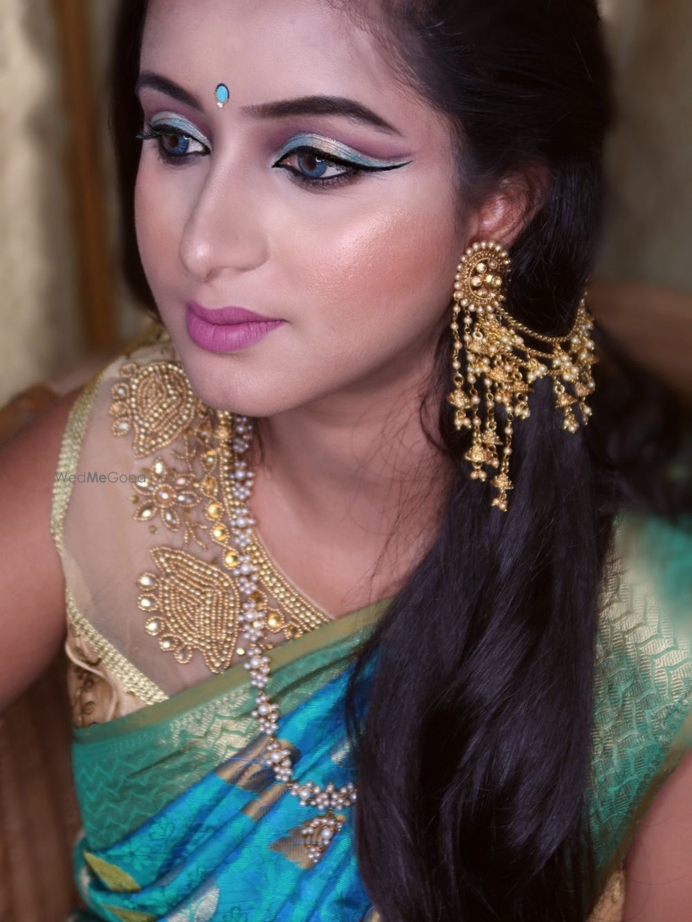 Photo From Sharp Sky blue & gold eyes - By Zara Shah Beauty