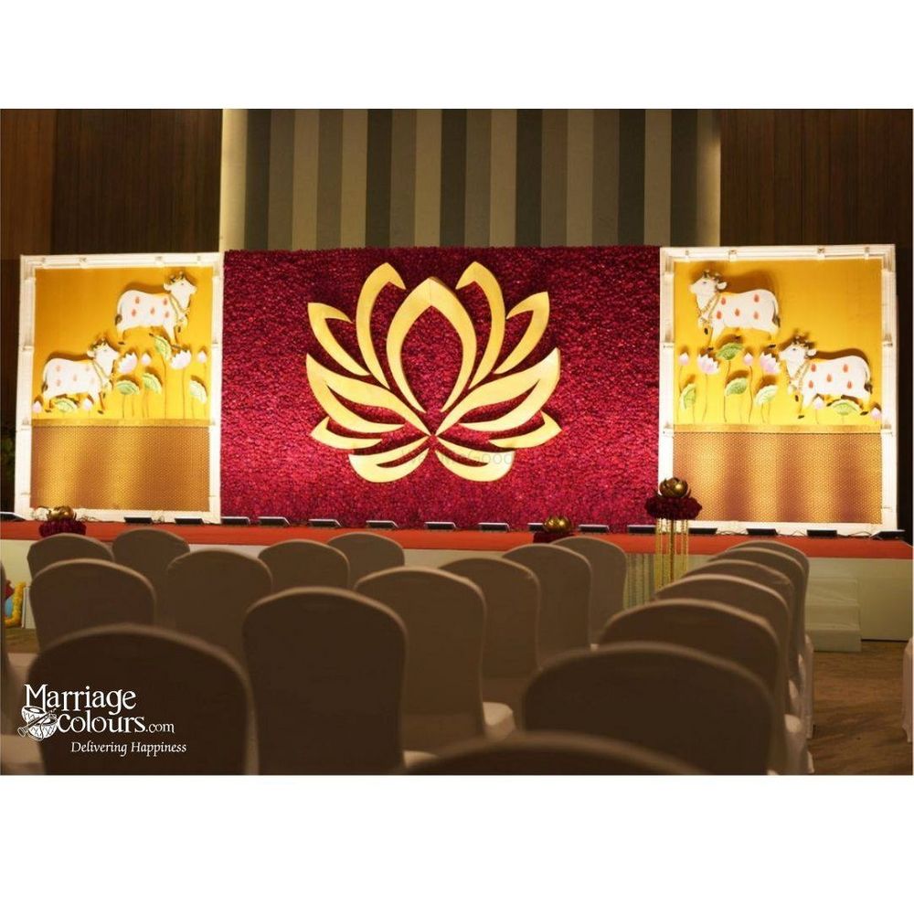 Photo From Art theme engagement. Roses in the middle highlighting gold colour lotus and silk on sides enhanced with #pichwai art. - By Marriage Colours