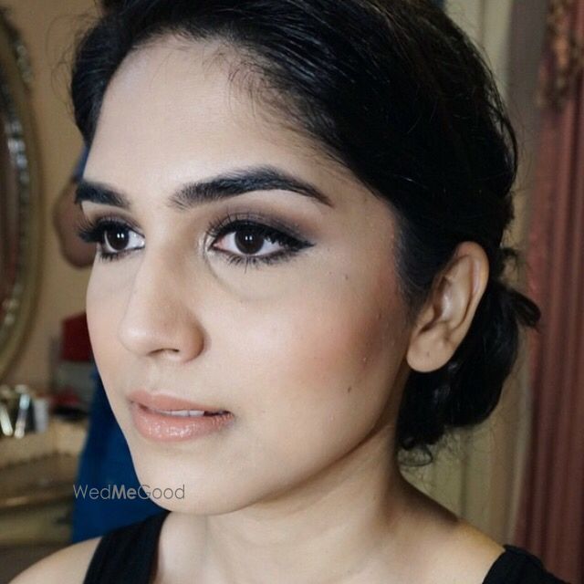 Photo From sisters of bride glam looks - By Mumbaimakeupartist by Kisha