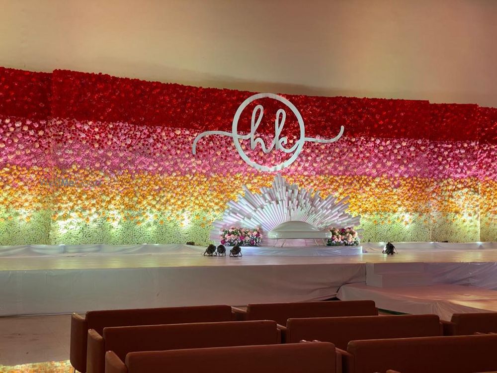 Photo From Floral Wall That Stole Many Hearts - Reception Decor at C K Convention - By Antarala Weddings