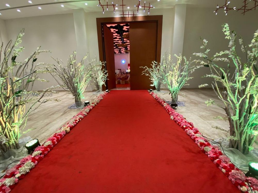 Photo From Floral Wall That Stole Many Hearts - Reception Decor at C K Convention - By Antarala Weddings