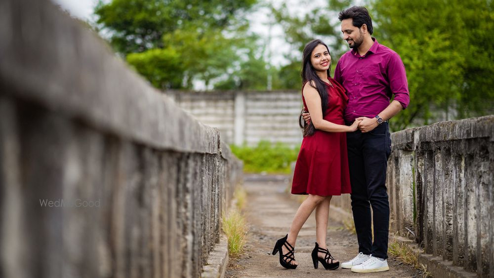 Photo From Mokshada & Sanket - Pre Wedding - By Sarang Atre Photography