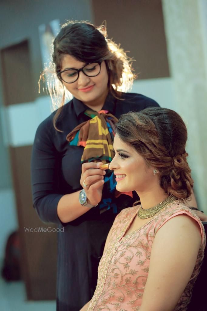 Photo From Engagement n Reception Makeover - By Aman Makeup Artistry