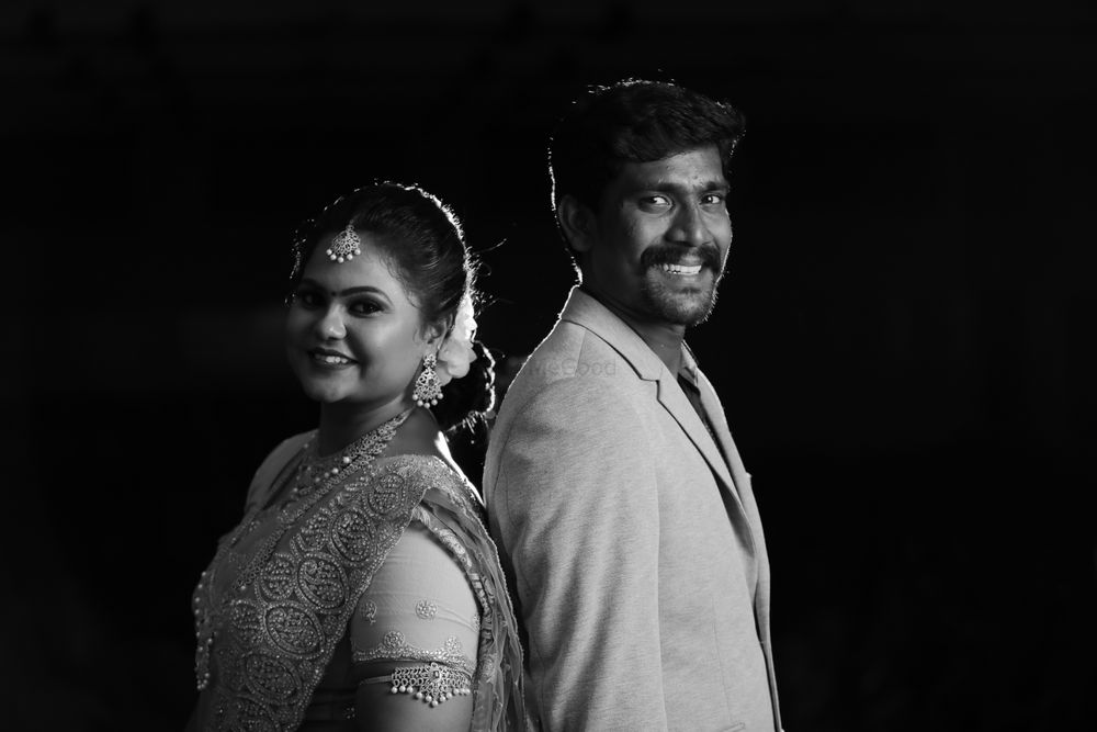 Photo From Couple Shoot - By Agaram Photography