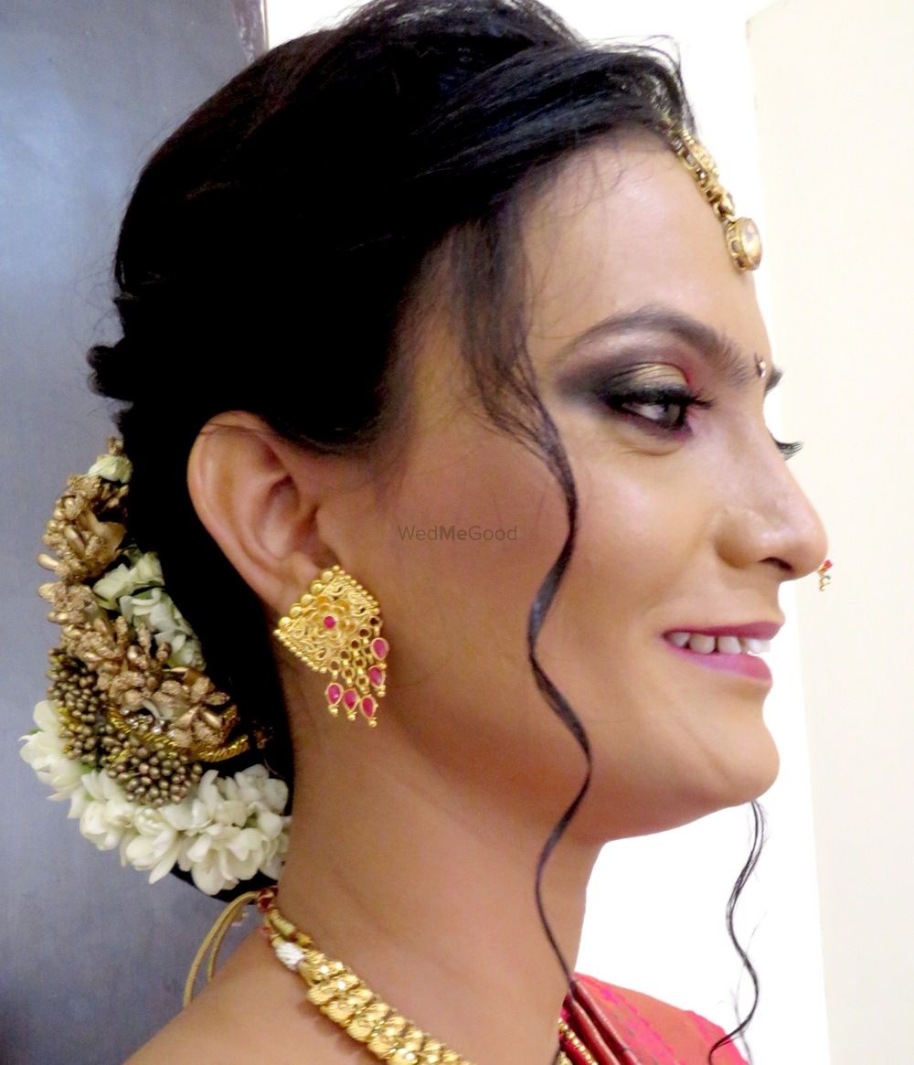 Photo From Maharashtrian Bride - By Archana Snehal Makeup Expert