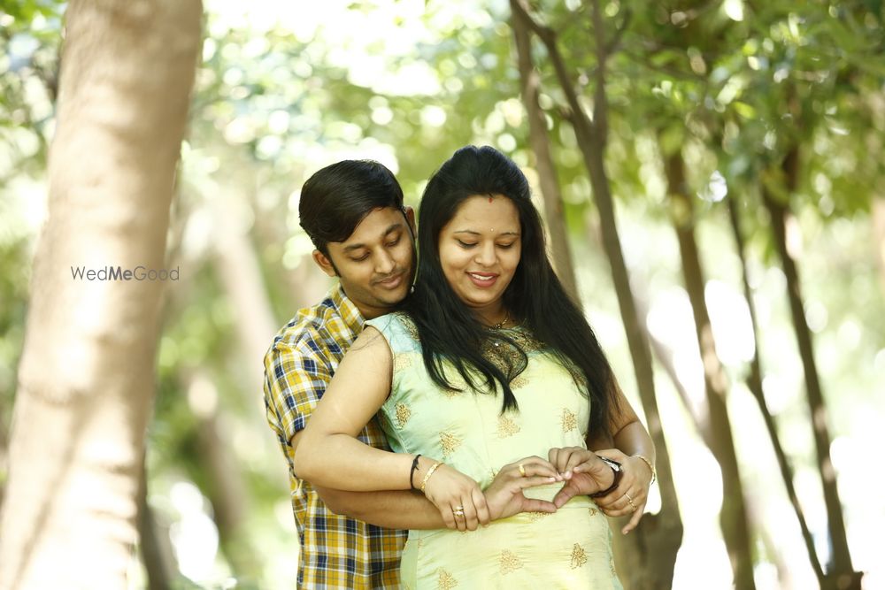 Photo From Maternity shoot - By Nirbhay Studio Indore