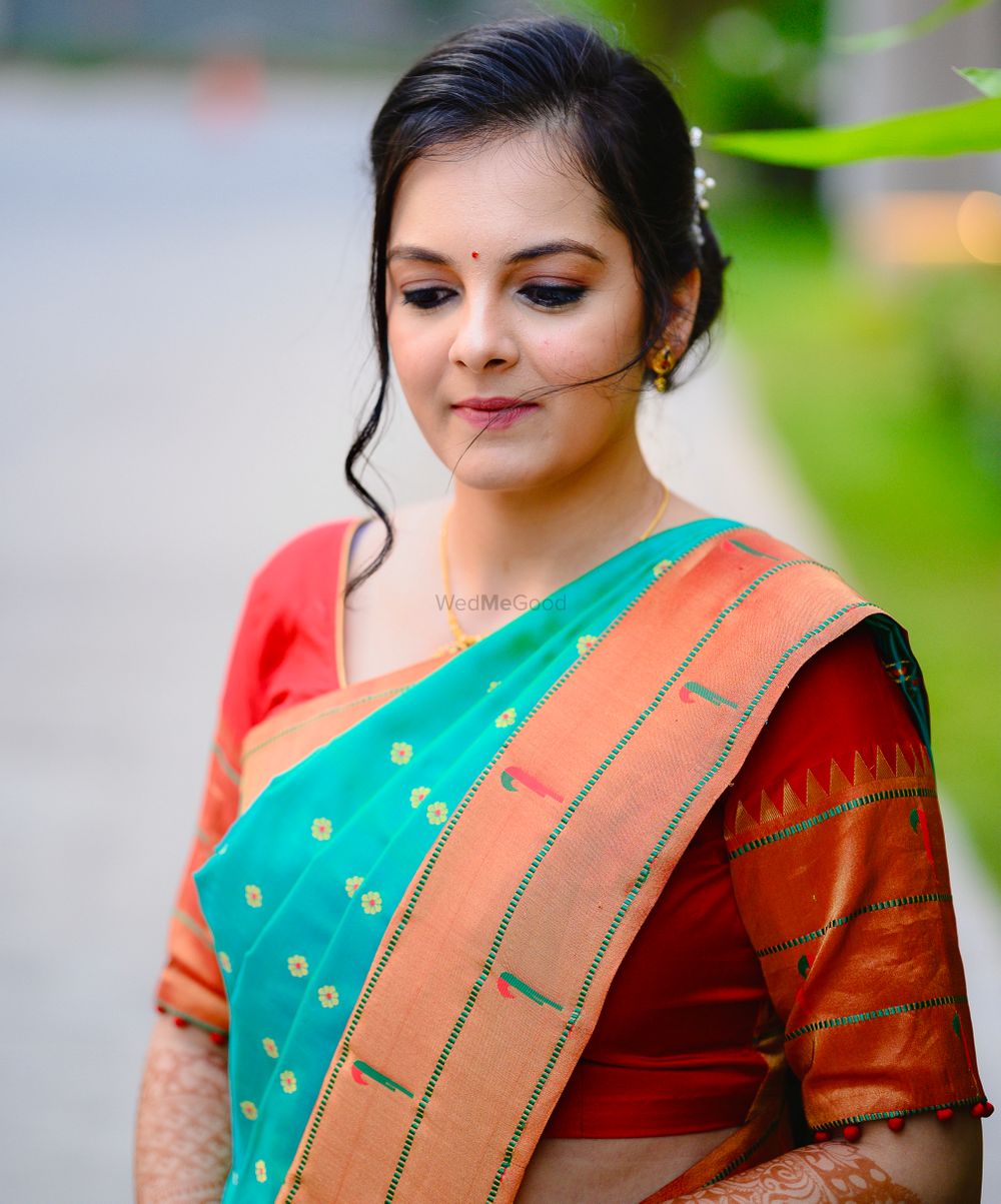 Photo From Sangeet / Engagement / Party looks - By Vinita Chaudhari Artistry