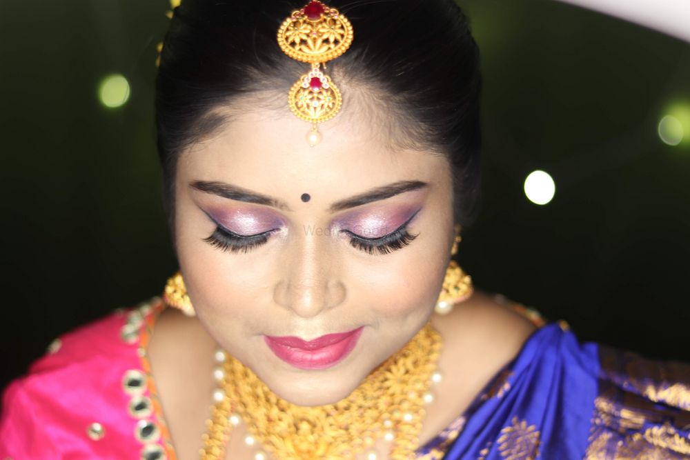 Photo From bridal portraits  - By Makeup By Hemlata