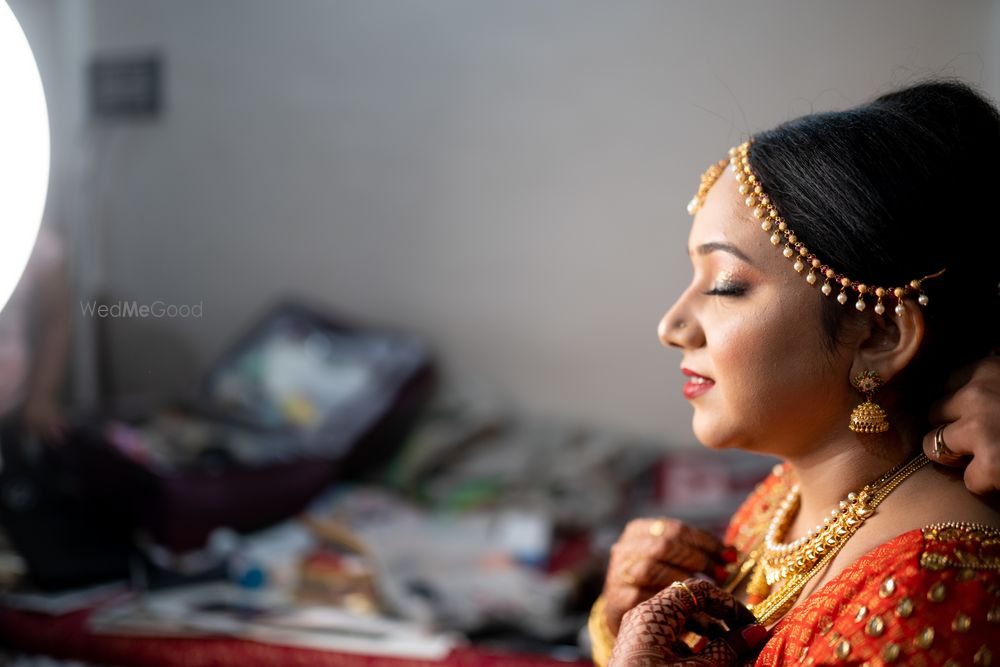 Photo From Mallika' Wedding look - By Sneha SK Makeovers