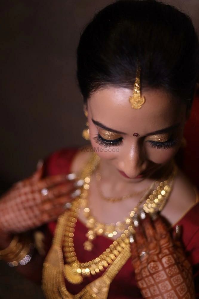 Photo From Bride Sandhya Mohnan - By Rasheeka Dutt Makeovers