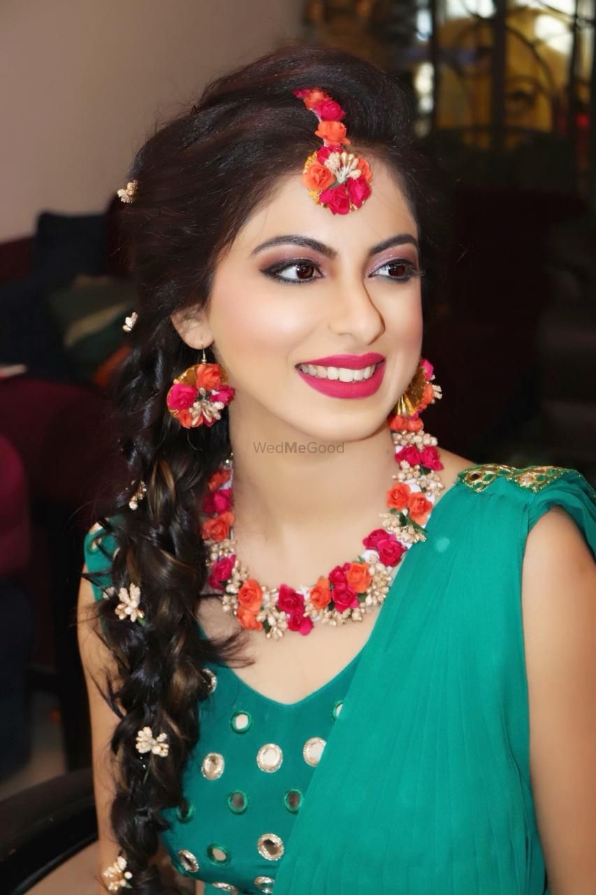 Photo From Engagement and Party Makeups 2 - By Poonam Sharma Gosain Makeovers