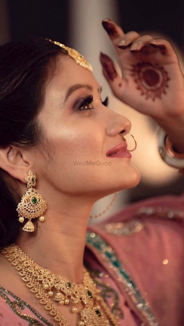 Photo From Soft & Subtle Bridal look - By Glitz Poonam