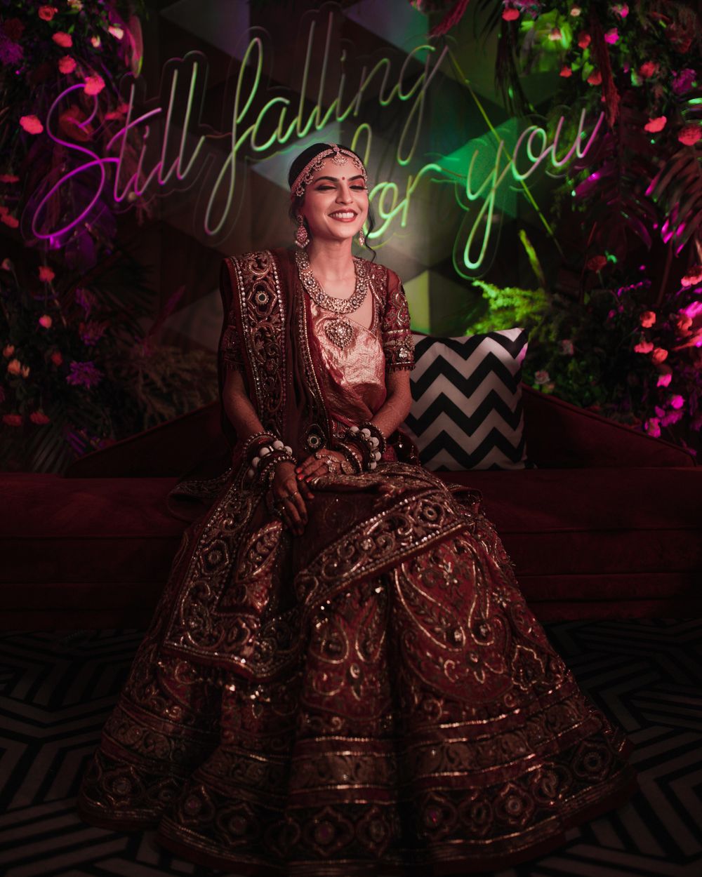 Photo of Marwari bridal shot in maroon lehenga and beautiful jewelry