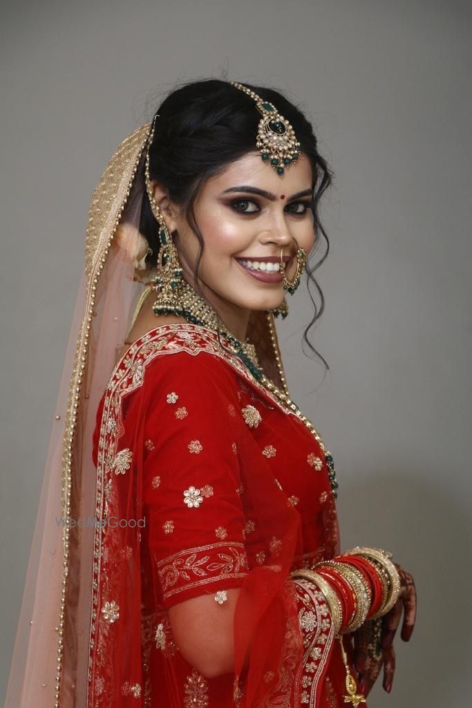 Photo From Signature Bride Ayushi - By Kaya Planet Beauty Salon