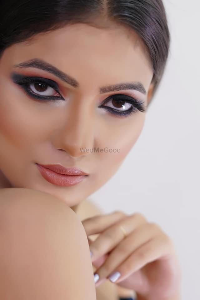 Photo From Cocktail Look - By Misha Bhatnagar Makeovers