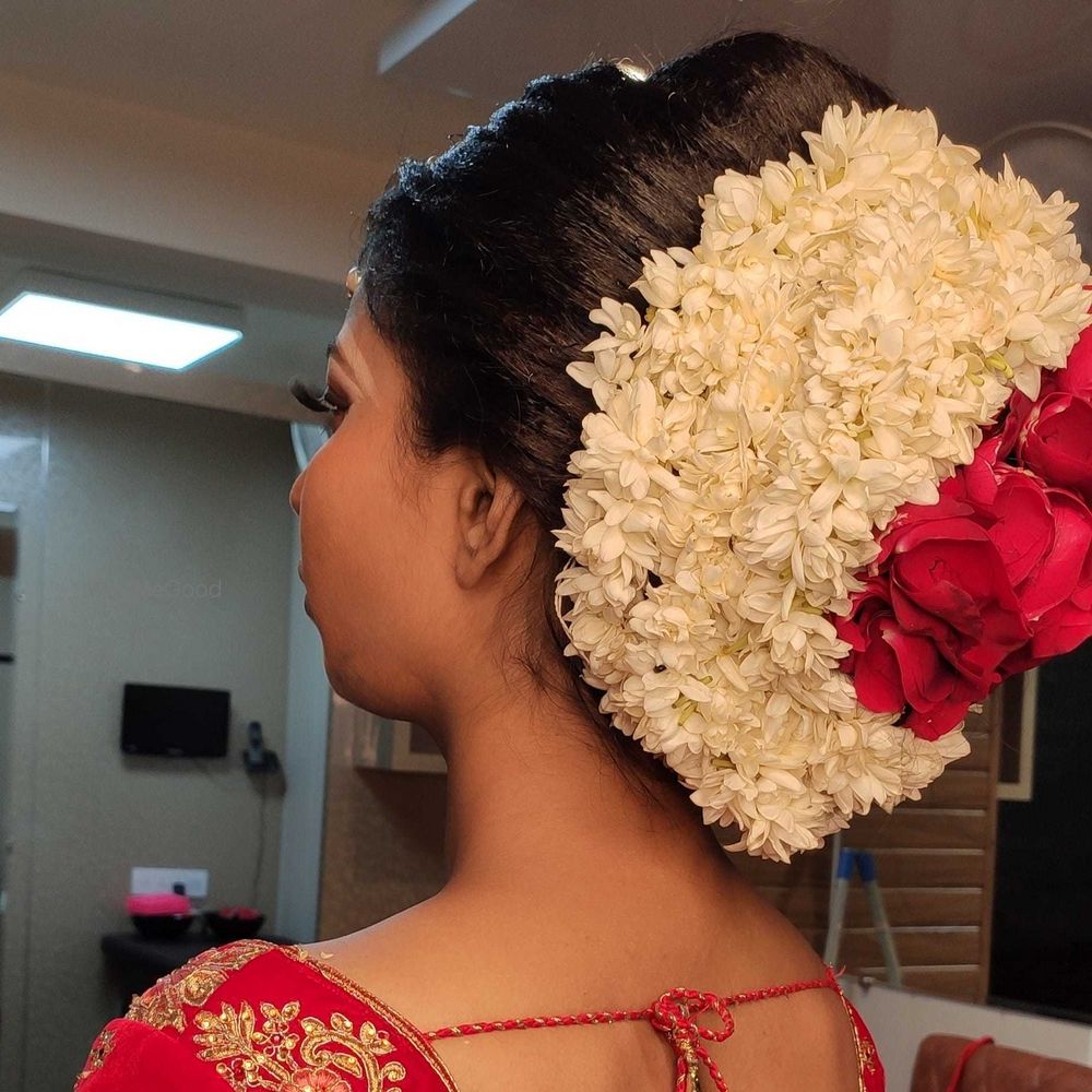 Photo From bridal hairstyles and party hairstyles - By Heena Batra Makeovers