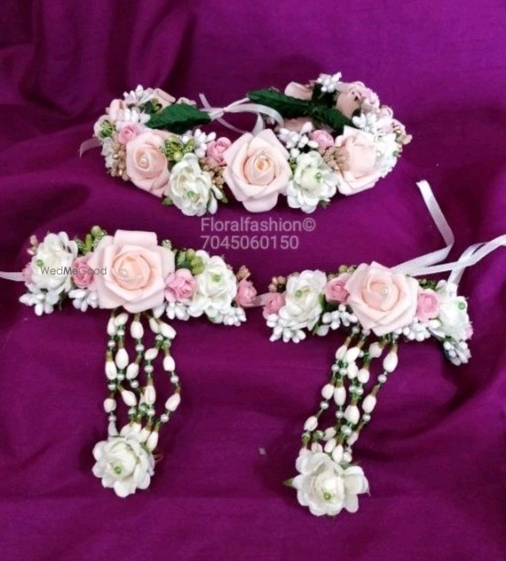 Photo From Floral crown / Floral Tiara - By Floral Fashion