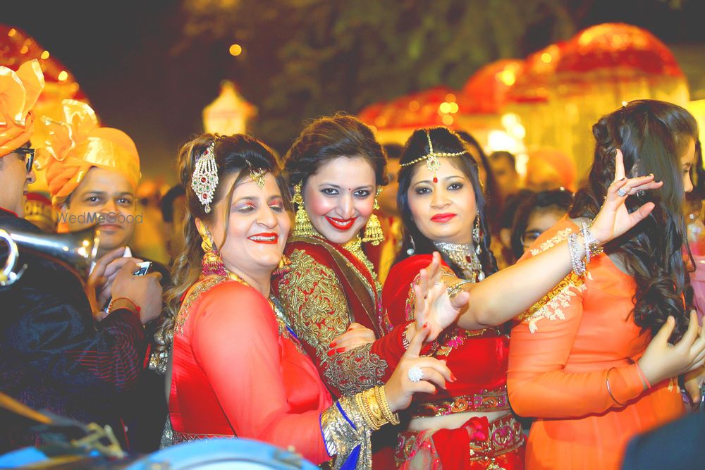 Photo From Parinika weds Prateek - By Vivekk Vikas Photography 