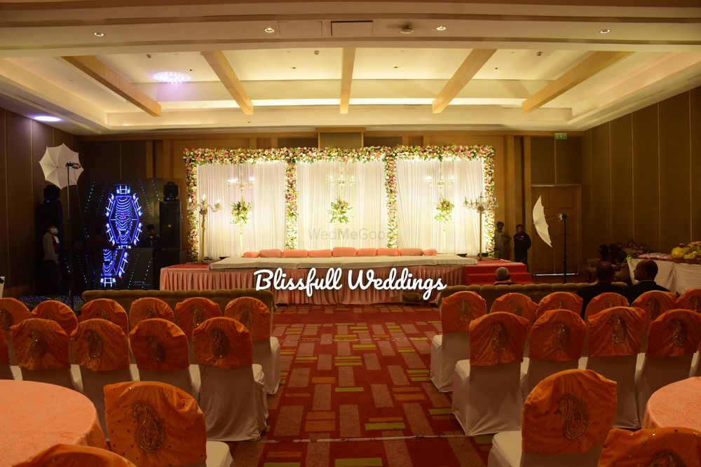 Photo From Atul & Aakansha Engagement Decor - By Blissfull Weddings
