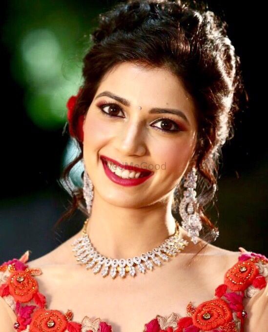 Photo From Sonali's Bridal Makeup for Reception - By Juhi Awadhiya