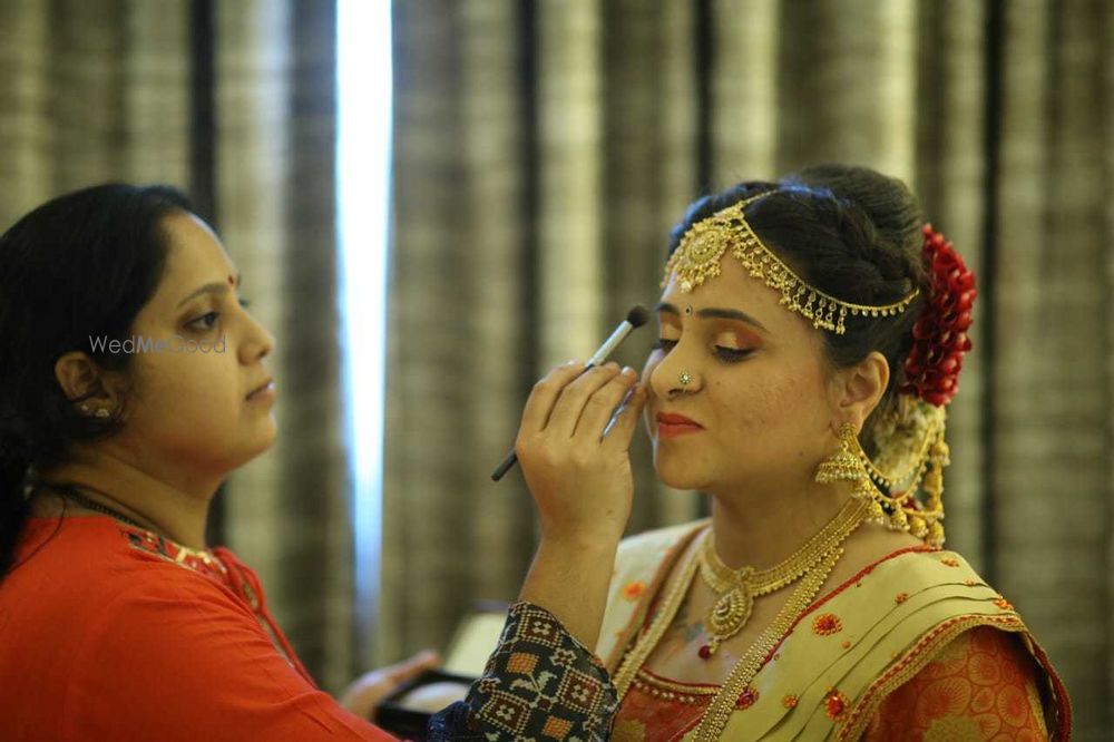 Photo From Bride Bhavna - By Makeup by Pooja Bhat