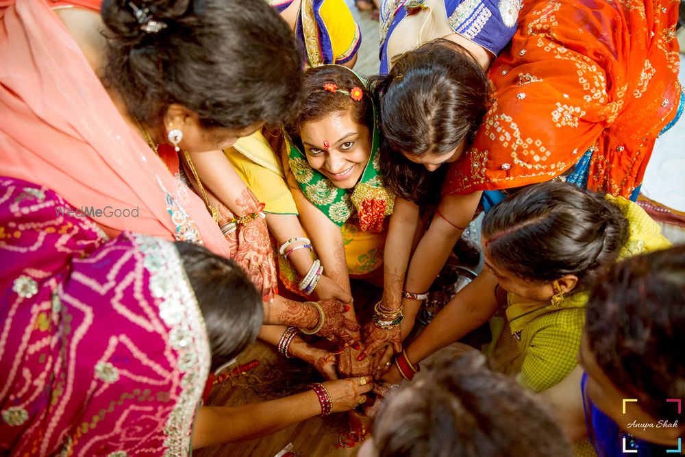 Photo From Daman Wedding of Antara & Sukunj - By Anupa Shah Photography