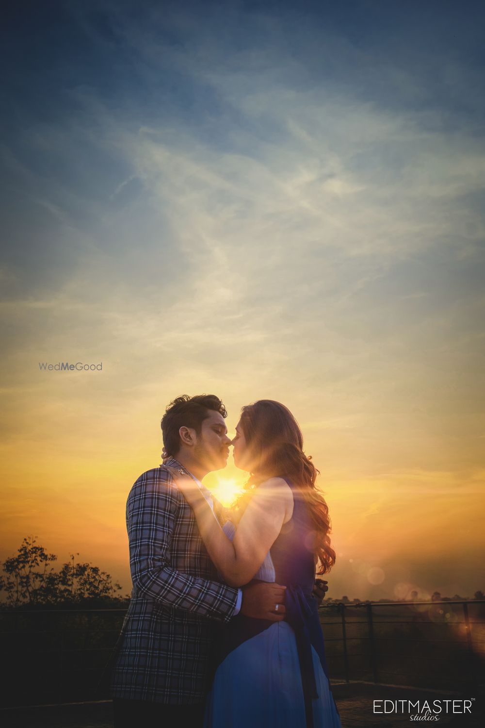 Photo From Ashu & Riya Pre wedding - By Editmaster Studios