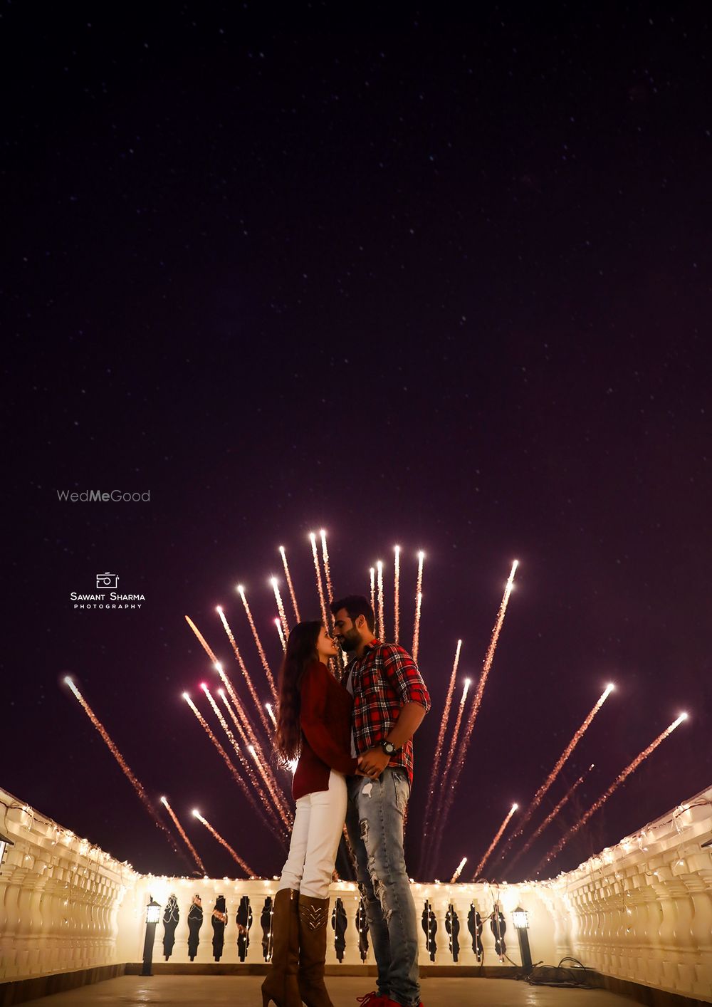 Photo of Firecracker shot in pre wedding shoot