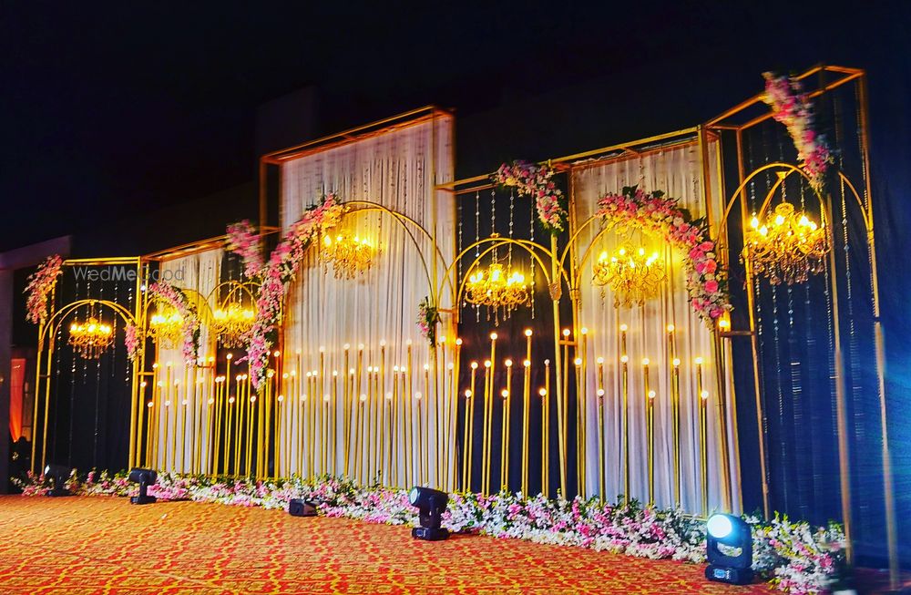 Photo From contemporary Theme Wedding Decoration - By Shubhyog Weddings