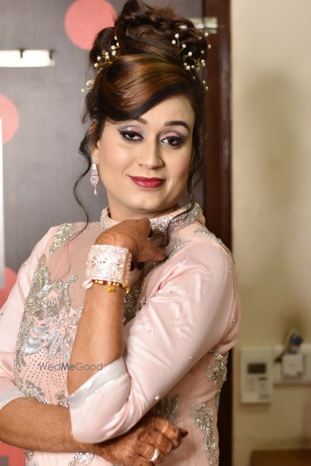 Photo From Engagement Makeup - By Wedding Wik