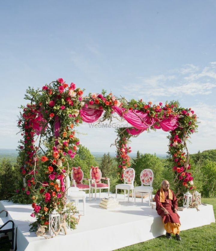 Photo From Wedding Decor - By Weddings Unveiled