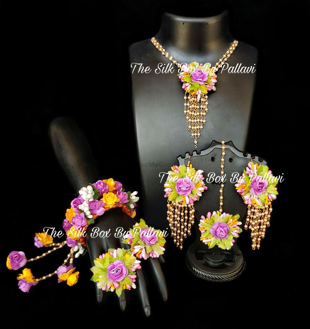 Photo From Floral Jewellery by The Silk Box By Pallavi - By The Silk Box by Pallavi