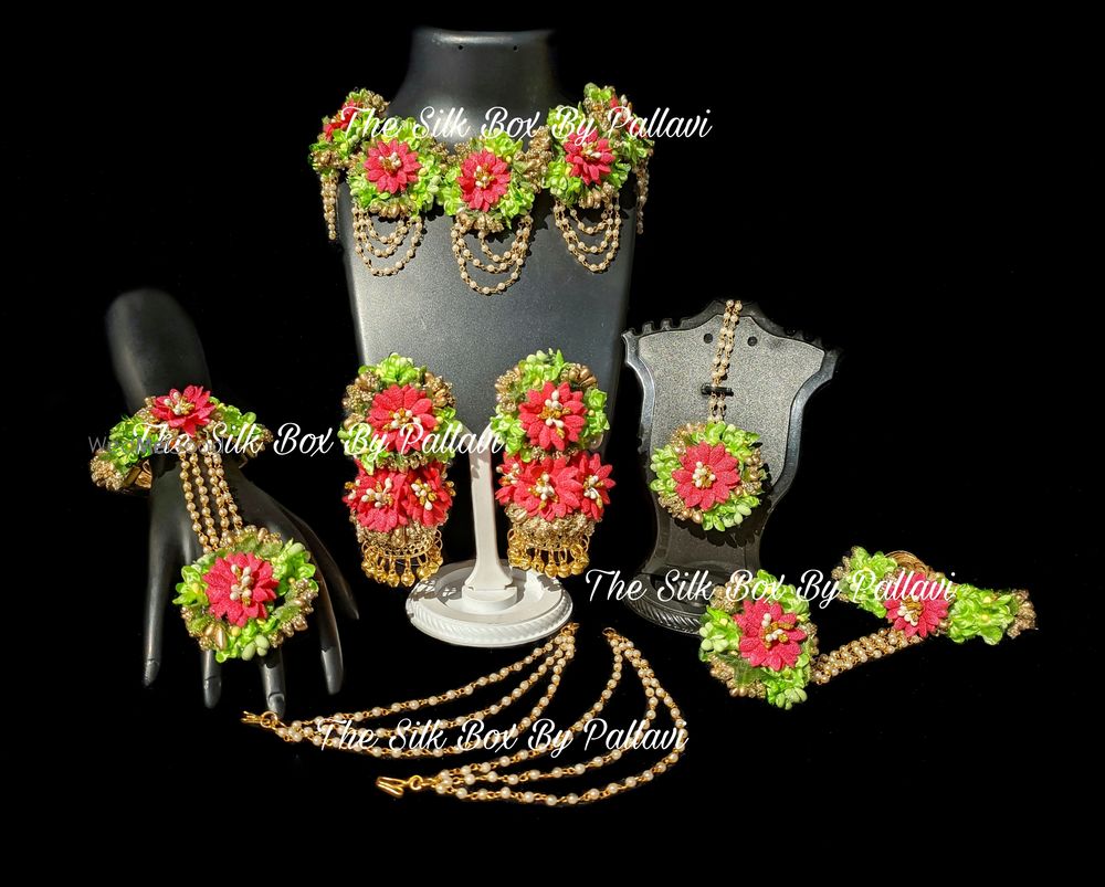 Photo From Floral Jewellery by The Silk Box By Pallavi - By The Silk Box by Pallavi