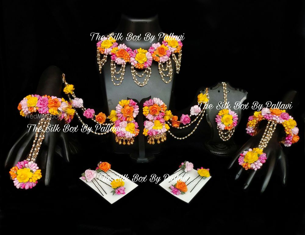 Photo From Floral Jewellery by The Silk Box By Pallavi - By The Silk Box by Pallavi